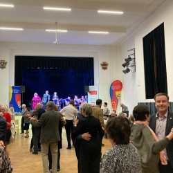 MÁJOVÁ TANCOVAČKA