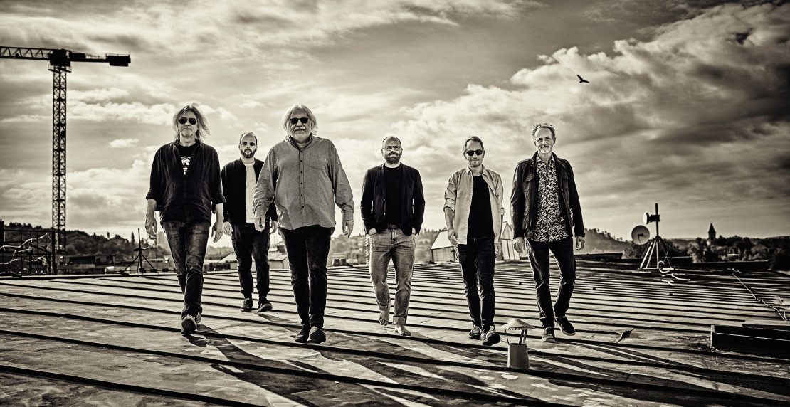 ROBERT KŘESŤAN & DRUHÁ TRÁVA