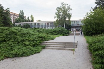 Lesná, u polikliniky